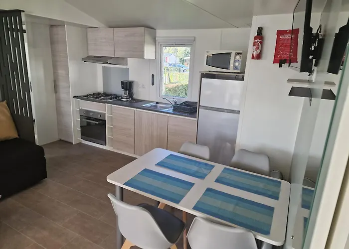 キャンプ場 Trigano Savina 2022 Litteau